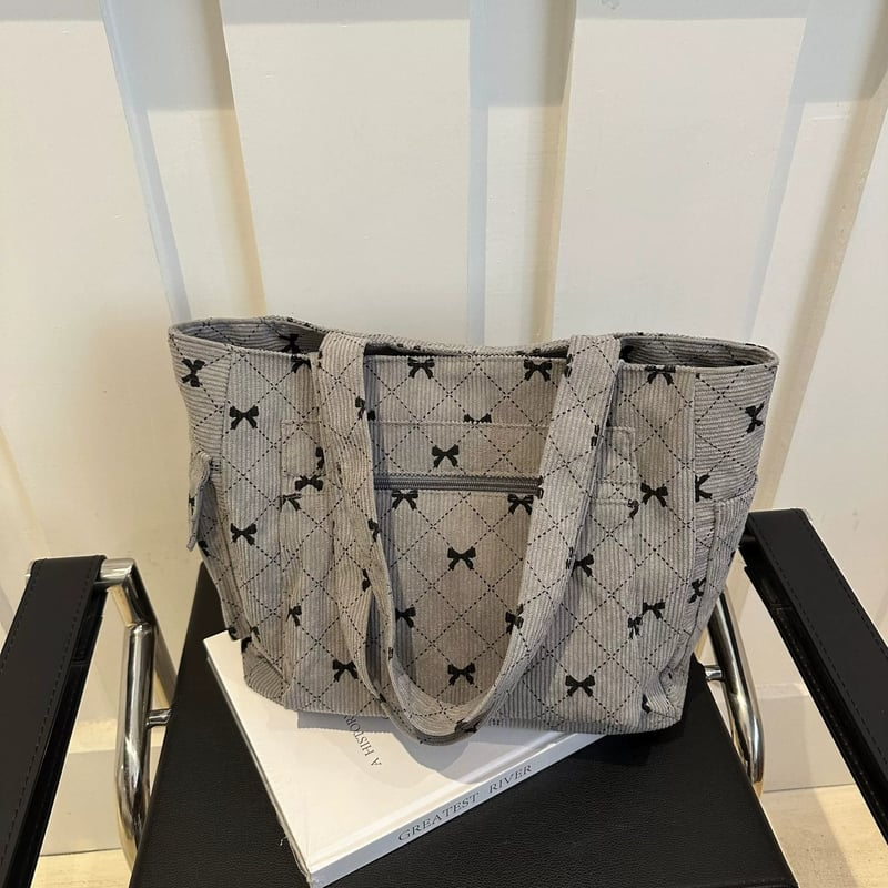 Iselina - Elegant and Minimalist Switch Backpack
