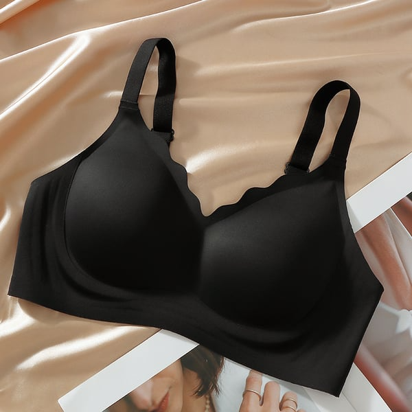 Fiorella -Seamless Scalloped Push-Up Bra
