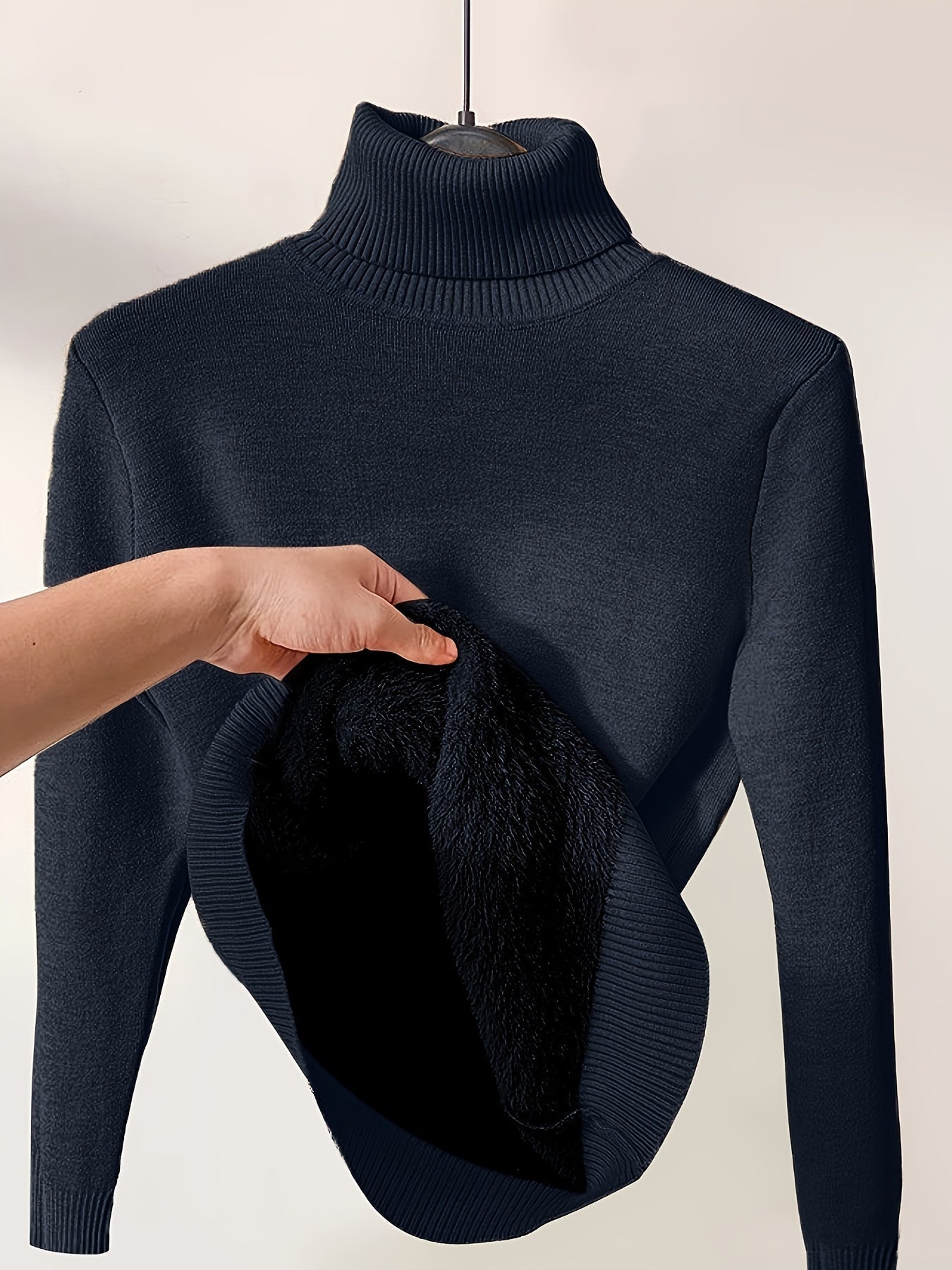 Pravinae - Unisex Thermal Roll Neck
