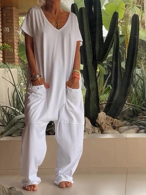 Zaria™ - Elegant V-Neck Jumpsuit: A Simple, Sophisticated and Versatile Style