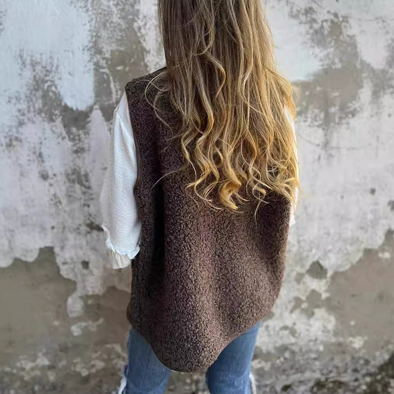 Nahla™ - Warm Button Short Vest