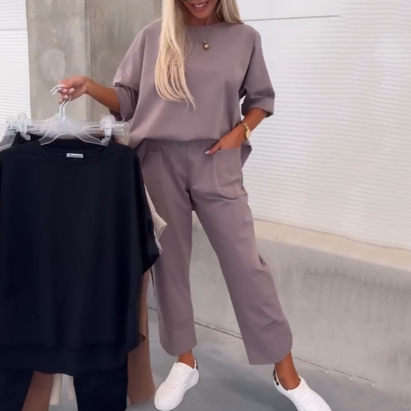 Ilina - Two Piece Short Sleeve Top and Pants Set