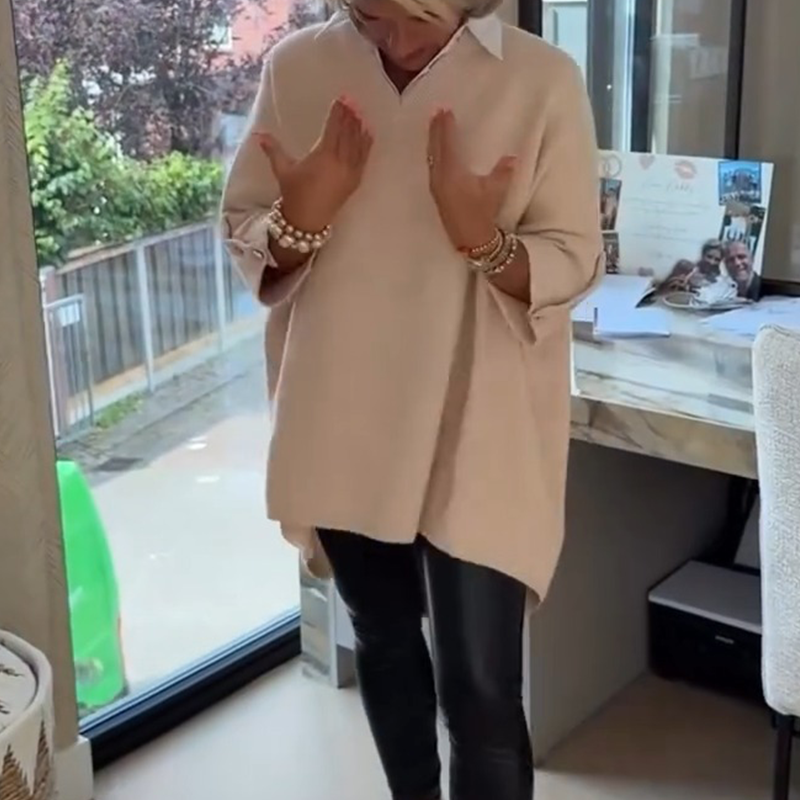 Rosavianne - Chic Women's Blouse with Shirt Collar